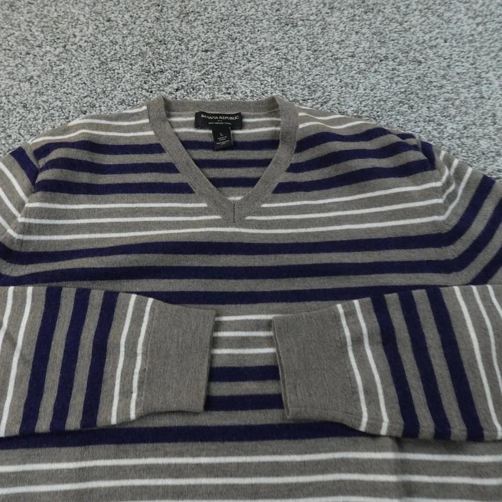 Banana Republic‎ Sweater Mens L Gray Stripe Merino Wool V Neck Knit Pullover Top